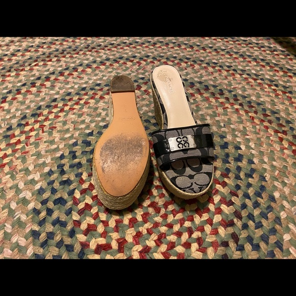 Wedge - Picture 3 of 3